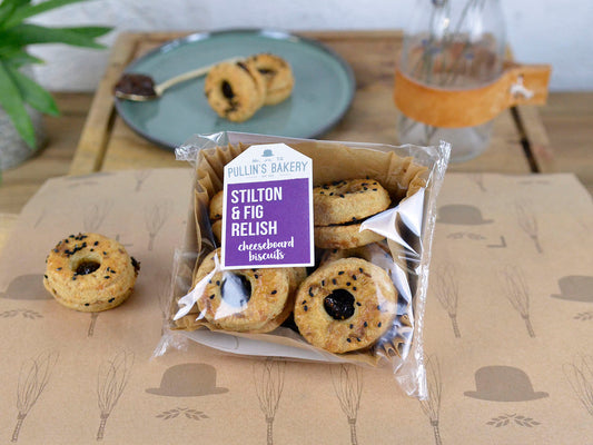 Pullin's Bakery - Stilton and Fig Cheeseboard biscuits - Pullin's Bakery - Boxlocal