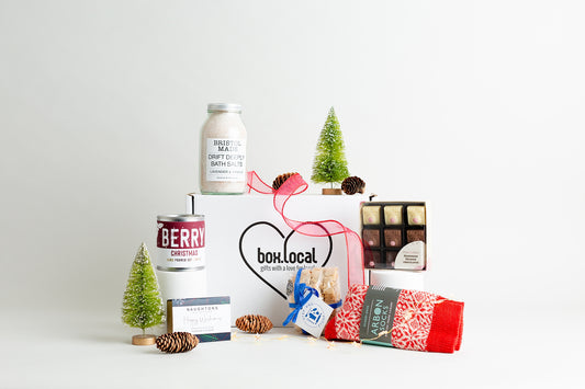 CHRISTMAS SNUGGLE hamper - Boxlocal - Boxlocal