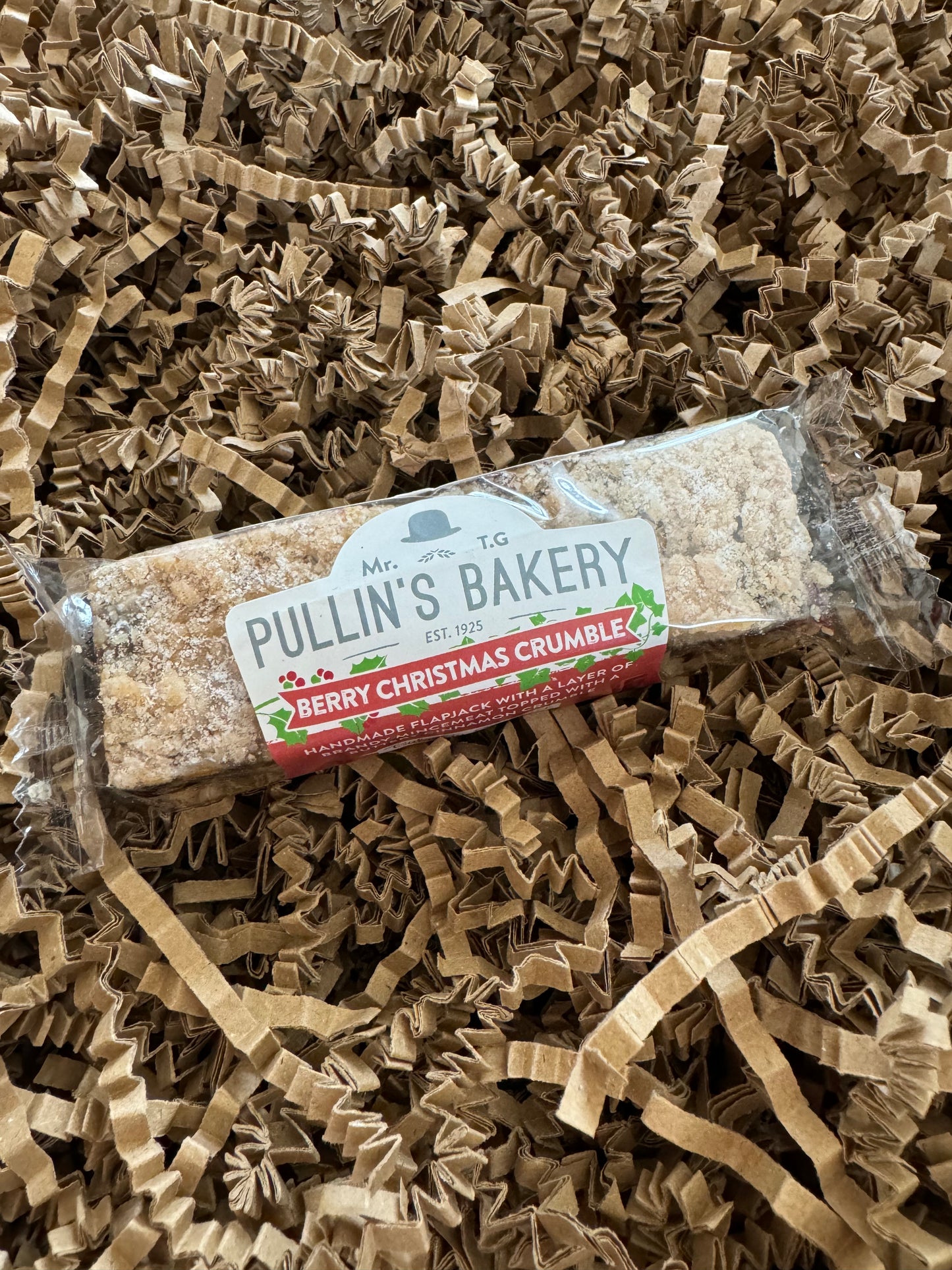 Pullin's Bakery Berry Christmas Crumble - Pullin's Bakery - Boxlocal