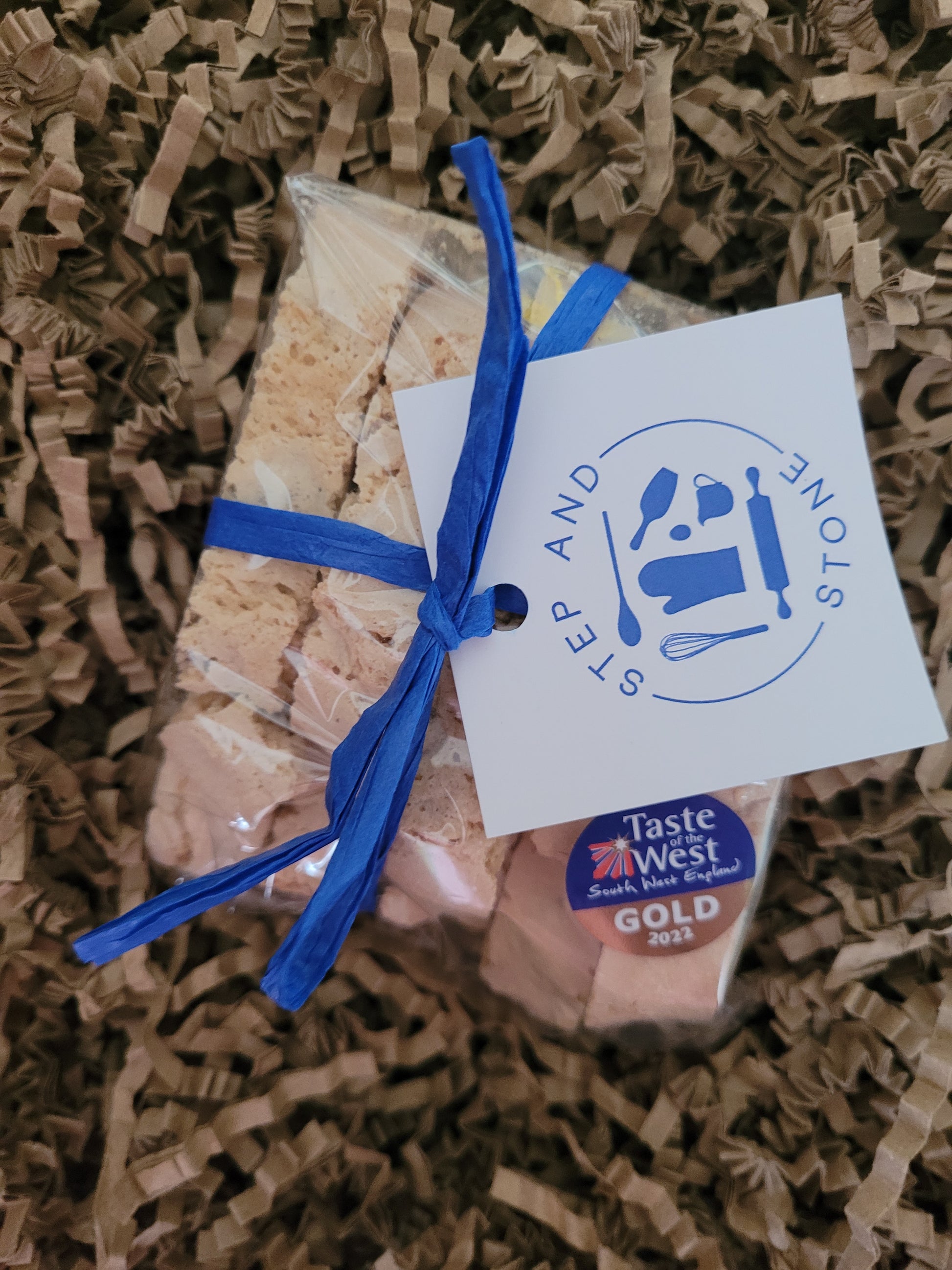 Step and Stone Hazelnut, Cardamom and Orange Biscotti 125g - Step and Stone - Boxlocal