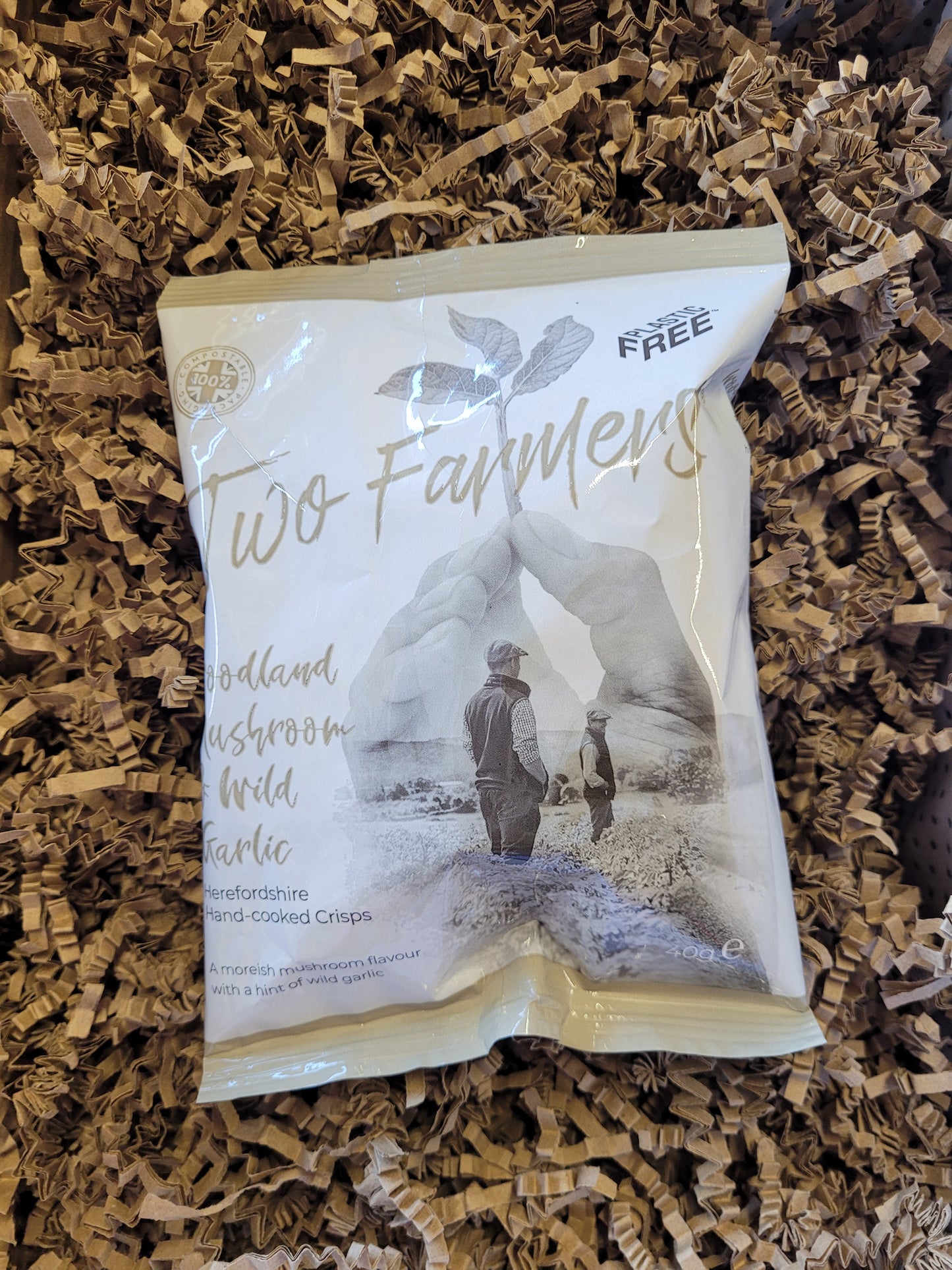 Two Farmers Individual bag Mushroom and Garlic Crisps 40g