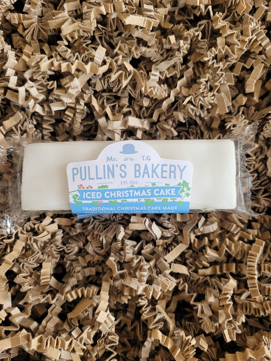 Pullin's Bakery Iced Christmas Cake 75g - Pullin's Bakery - Boxlocal